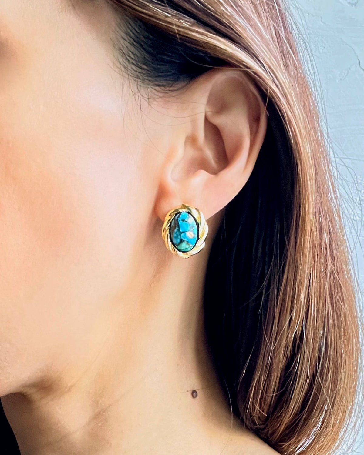 Twisted Edge Oval Stone Stud Earrings